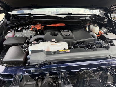 2025 Toyota Tundra Hybrid Platinum