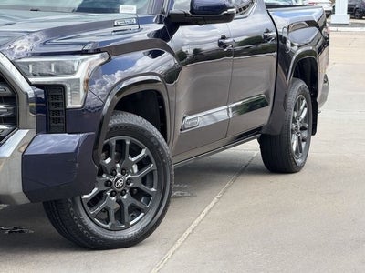 2025 Toyota Tundra Hybrid Platinum