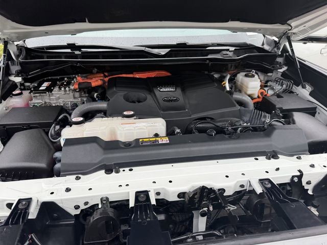 2024 Toyota Tundra Hybrid Platinum