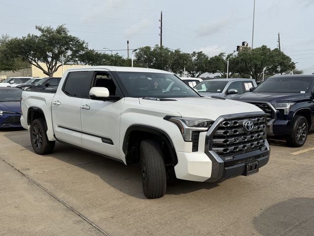 2024 Toyota Tundra Hybrid Platinum