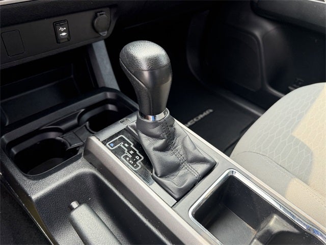 2017 Toyota Tacoma SR5 V6