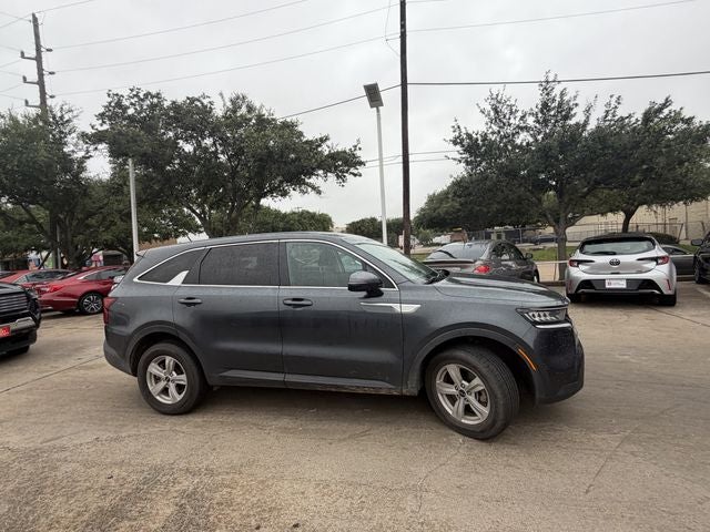 2022 Kia Sorento LX