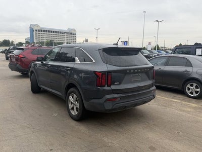 2022 Kia Sorento LX