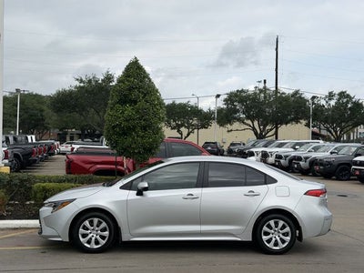2025 Toyota Corolla LE