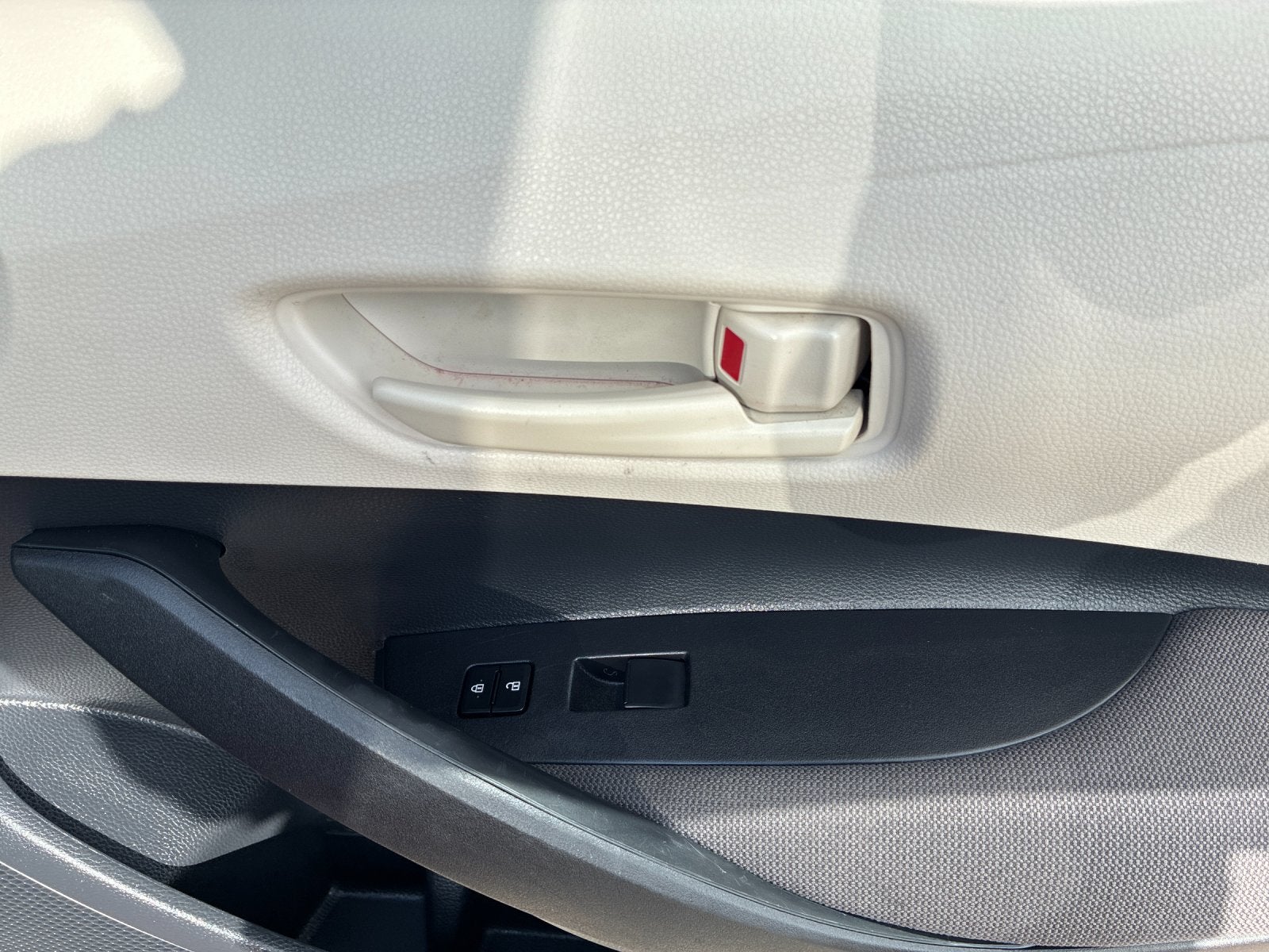 2025 Toyota Corolla 16