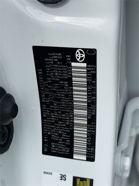 2025 Toyota Corolla LE