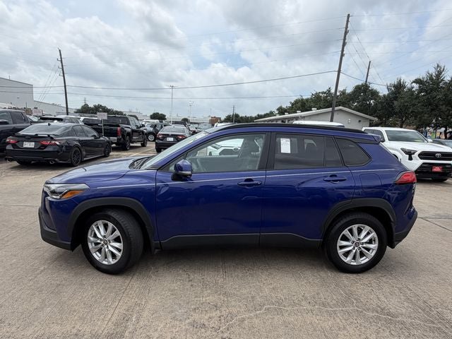 2024 Toyota Corolla Cross LE