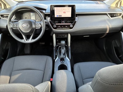 2025 Toyota Corolla Cross LE