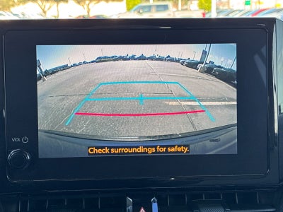 2025 Toyota Corolla Cross LE