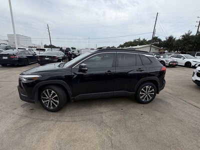 2025 Toyota Corolla Cross XLE