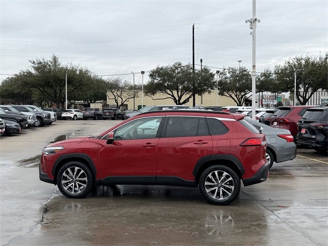 2024 Toyota Corolla Cross XLE