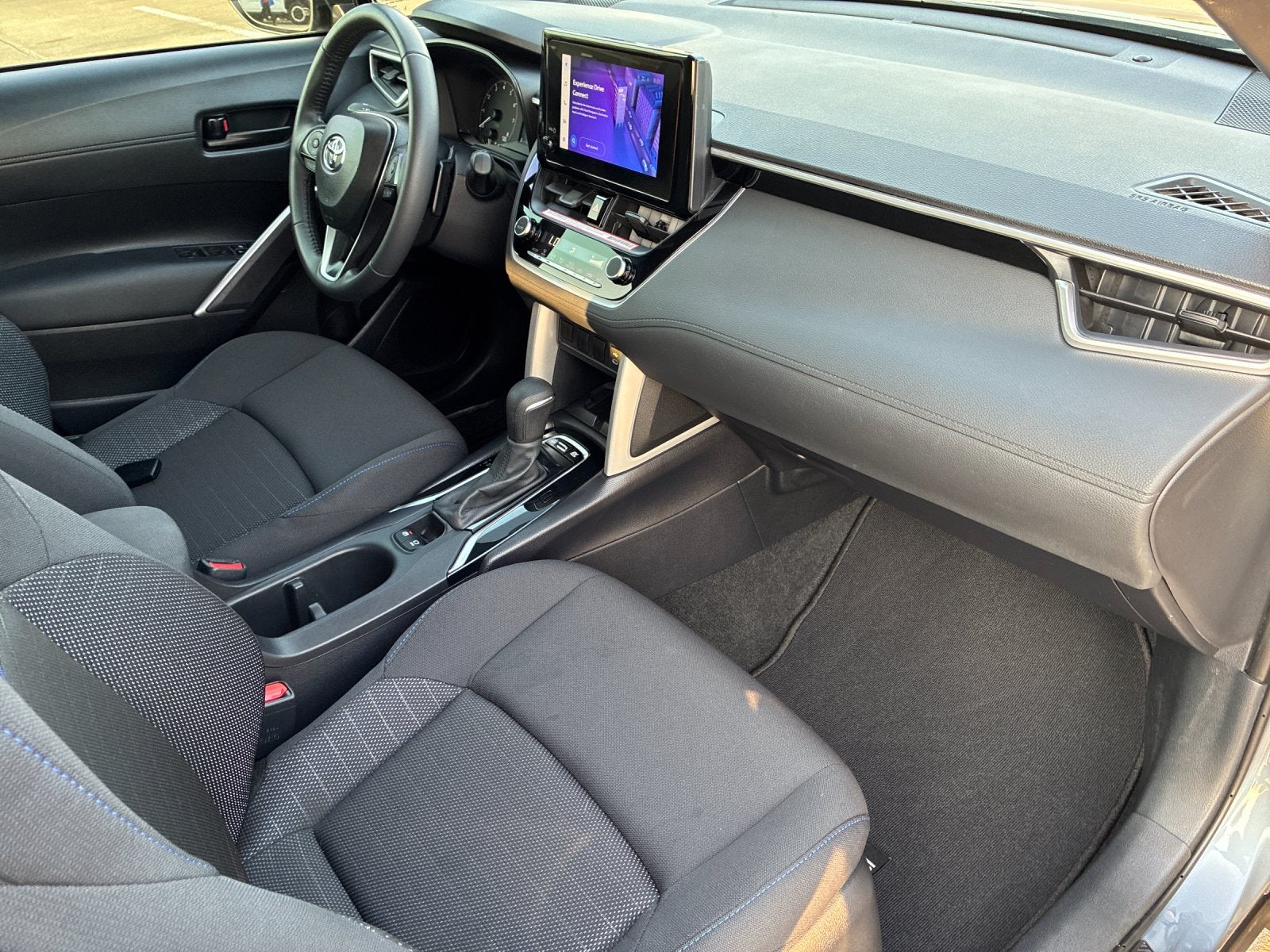 2024 Toyota Corolla Cross Hybrid SE