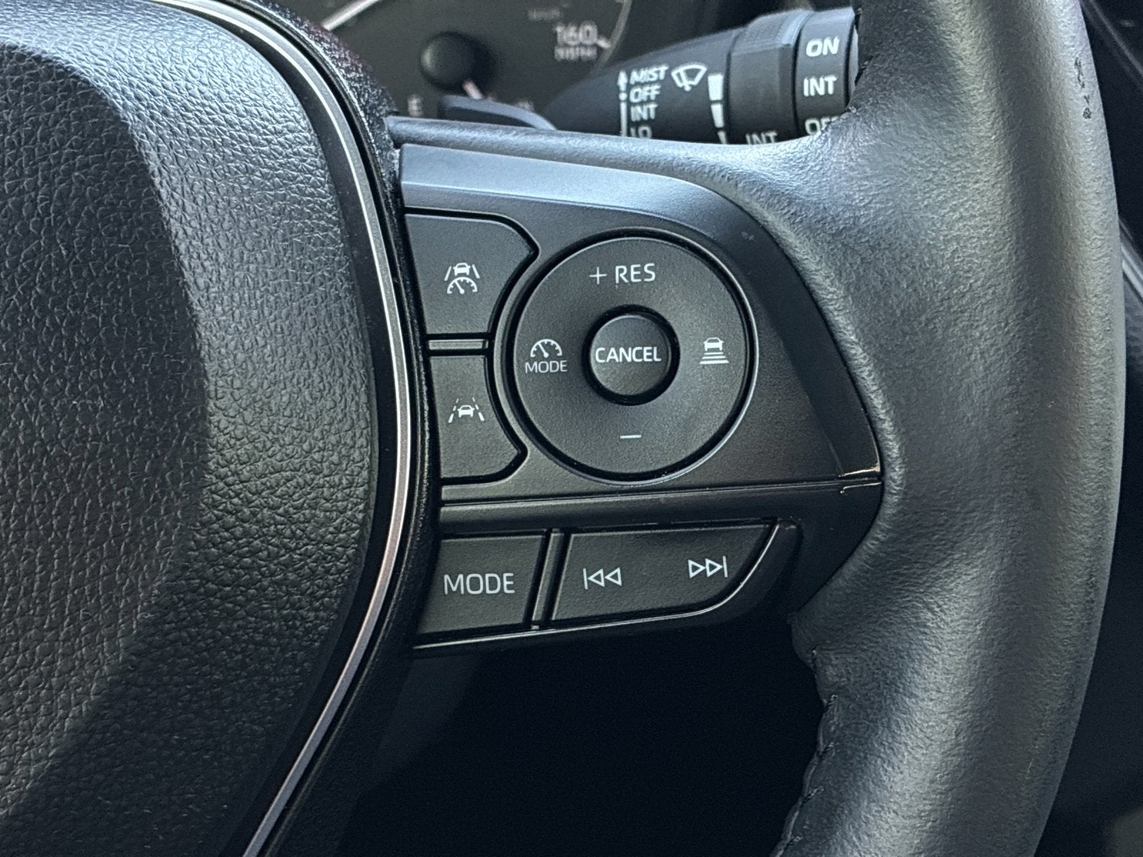 2024 Toyota Corolla Cross Hybrid SE