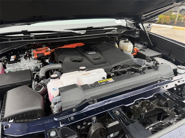 2025 Toyota Sequoia SR5