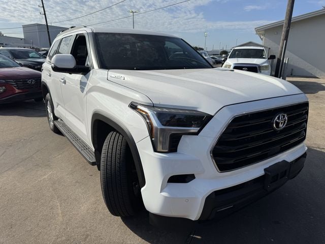 2025 Toyota Sequoia SR5