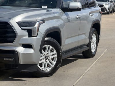 2025 Toyota Sequoia SR5