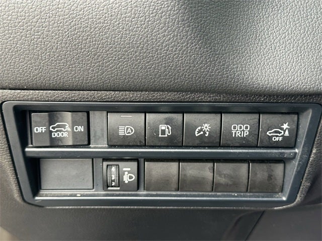 2025 Toyota Sequoia SR5