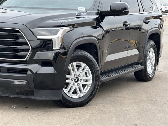 2025 Toyota Sequoia SR5