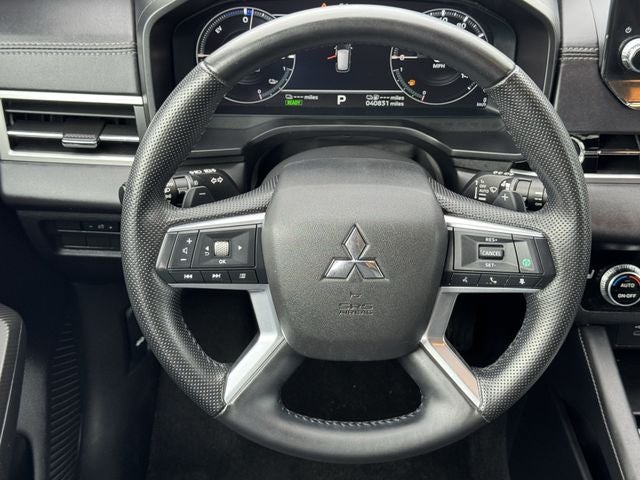 2023 Mitsubishi Outlander PHEV SE