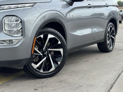 2023 Mitsubishi Outlander PHEV SE