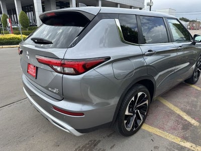 2023 Mitsubishi Outlander PHEV SE