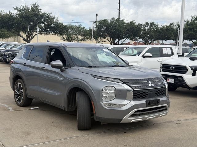 2023 Mitsubishi Outlander PHEV SE