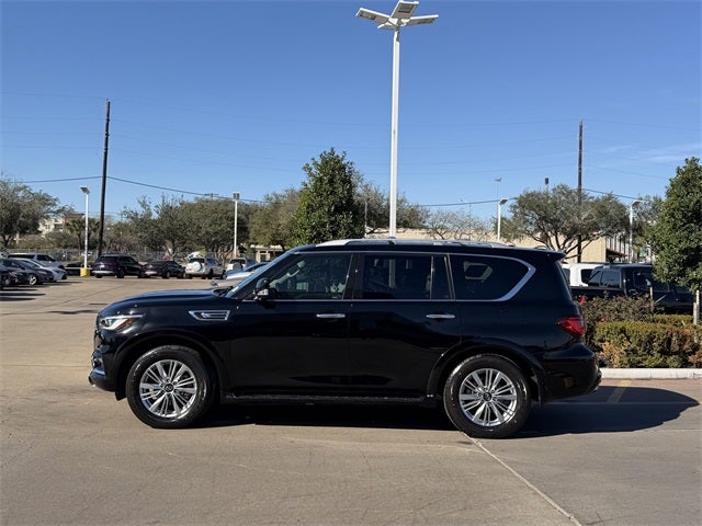 2021 INFINITI QX80 LUXE
