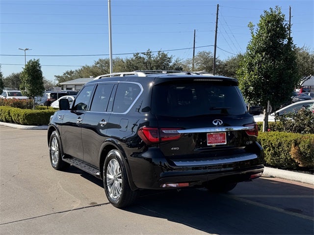 2021 INFINITI QX80 LUXE