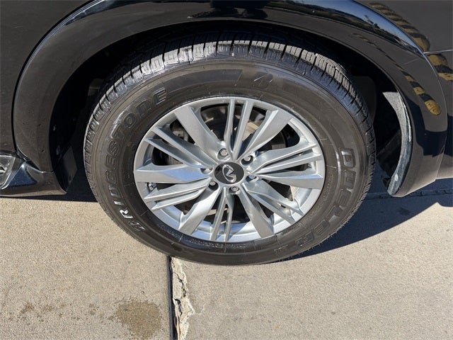 2021 INFINITI QX80 LUXE