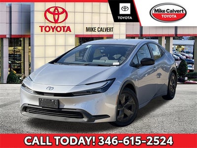 2025 Toyota Prius LE