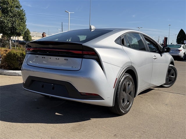 2025 Toyota Prius LE