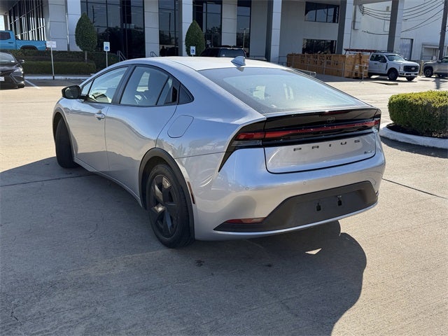 2025 Toyota Prius LE