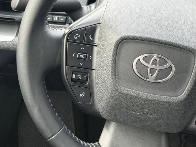 2025 Toyota Prius LE