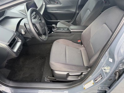 2025 Toyota Prius LE