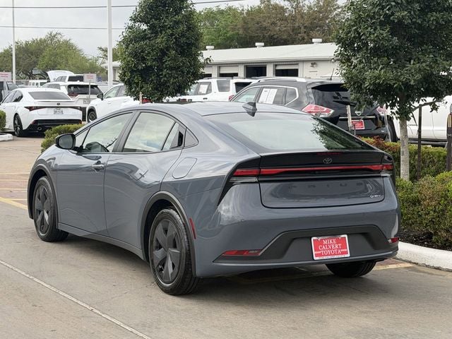 2025 Toyota Prius LE