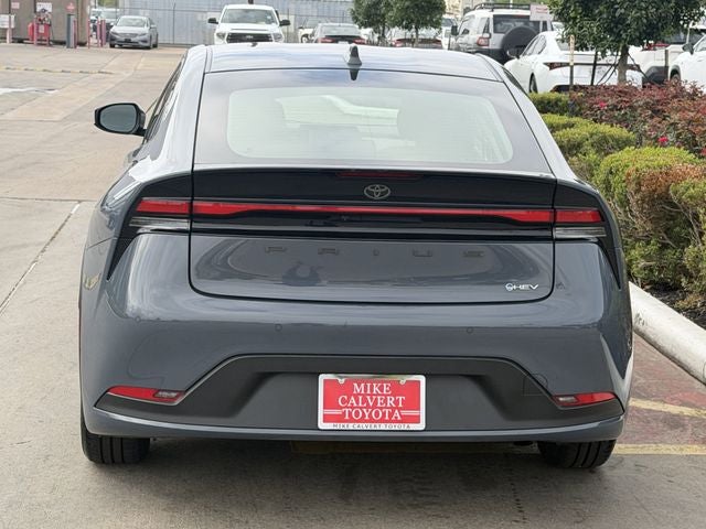 2025 Toyota Prius LE