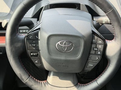 2025 Toyota Prius Plug-In Hybrid SE