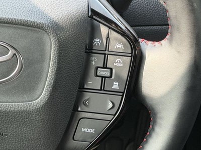 2025 Toyota Prius Plug-In Hybrid SE