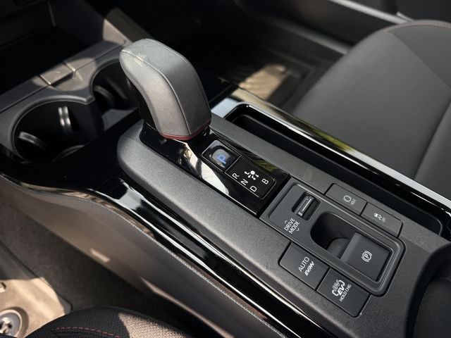 2025 Toyota Prius Plug-In Hybrid SE