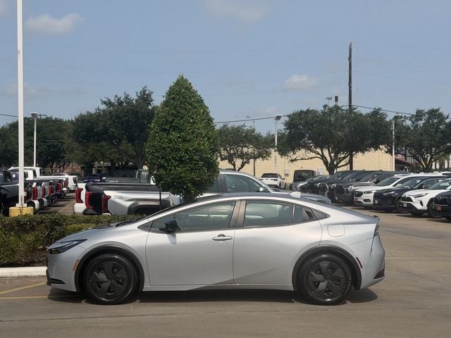 2025 Toyota Prius Plug-In Hybrid SE