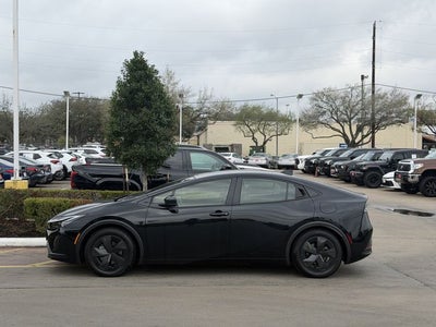 2025 Toyota Prius Plug-In Hybrid SE