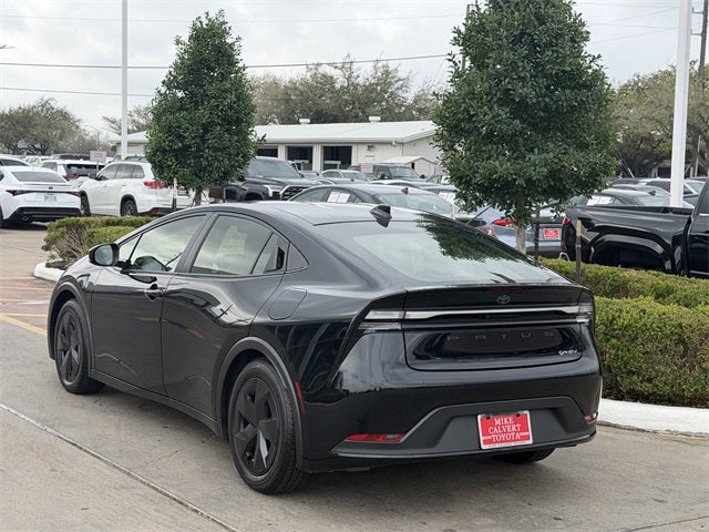2025 Toyota Prius Plug-In Hybrid SE