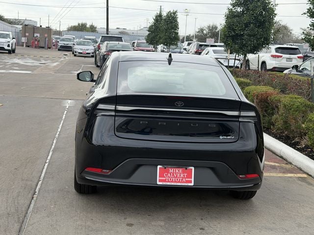 2025 Toyota Prius Plug-In Hybrid SE