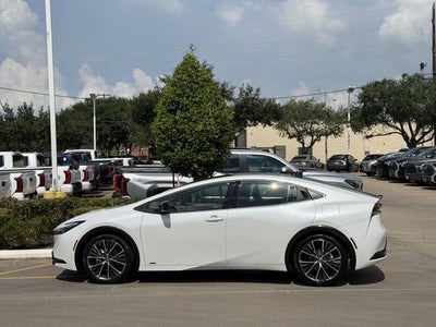 2023 Toyota Prius XLE