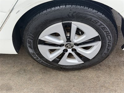 2017 Toyota Prius Three