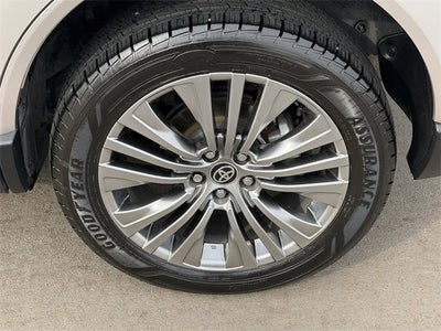 2024 Toyota Venza XLE