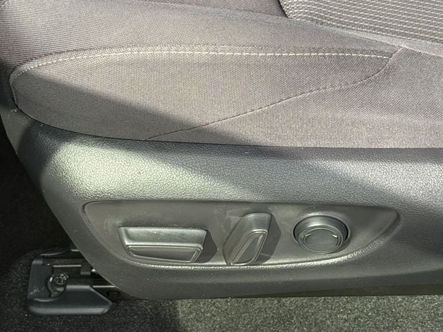 2022 Toyota Venza LE