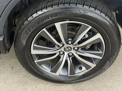 2022 Toyota Venza LE