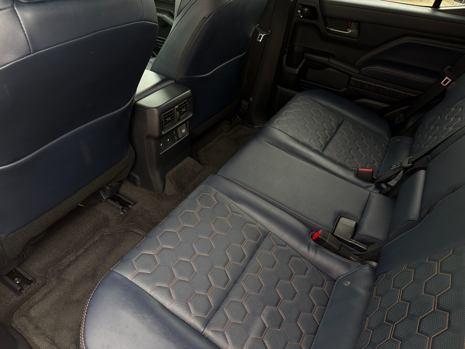 2026 Toyota 4Runner i-FORCE MAX Hybrid Platinum
