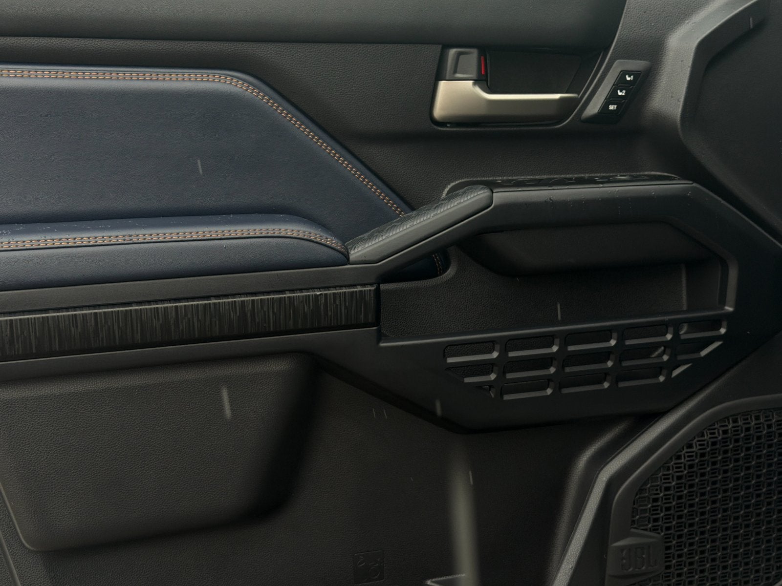 2026 Toyota 4Runner i-FORCE MAX Hybrid Platinum